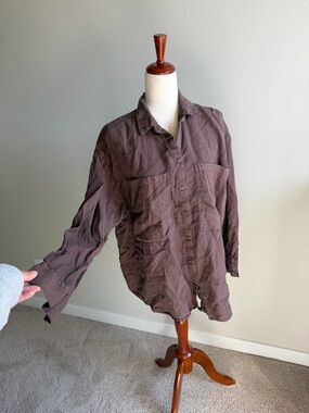 Left On Friday Brown Linen Blend Button Down top women’s large